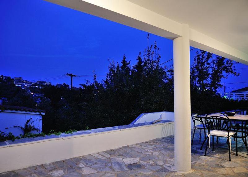 Villa Ftelia Skiathos Town