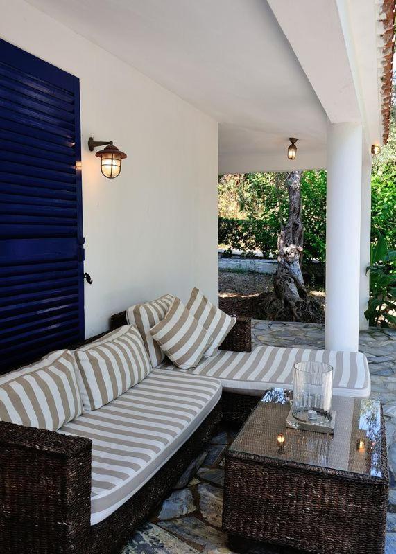 Ftelia Villa *