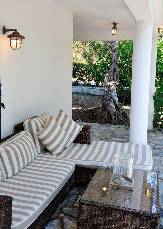 Villa Ftelia *